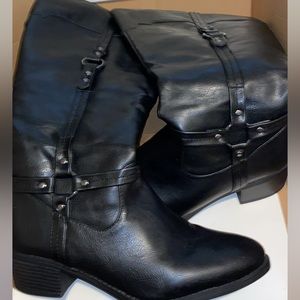 Cloud Walker Woamn Boots (Black)10W
